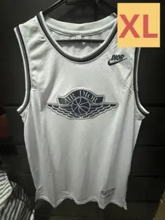 Item thumbnail for item 4f9ed88e-0a52-4dd6-9fe7-9c1e46193b5f