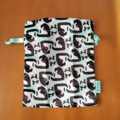 未使用　ポール&ジョー　巾着