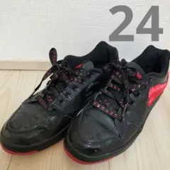 プーマ PUMA 黒赤スニーカー 24センチ