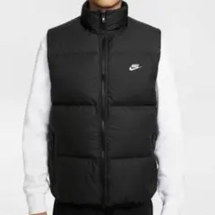 新品未使用　NIKE　ダウンベスト　Mサイズ　ユニセックス　ブラックのサムネイル