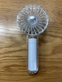 光るハンディファン
