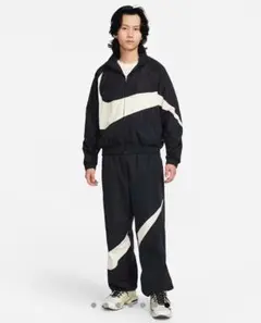Nike ナイロン上下セットアップ ブラック