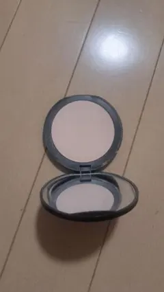 NARS ソフトマットアドバンストパーフェクティングパウダー　03122のサムネイル