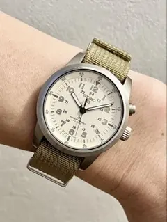 完動美品【二次電池新品】SEIKO Sサスミリタリー 5M22-6C20 パール