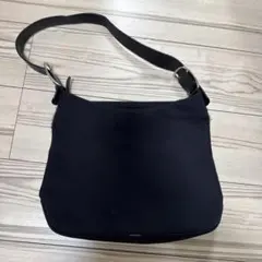 Ferragamo フェラガモ　ヴァラ　キャンバスショルダーバッグ　ブラックのサムネイル