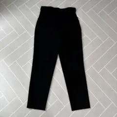 【美品】UNIQLO スマートアンクルマタニティパンツ Lサイズ ブラックのサムネイル