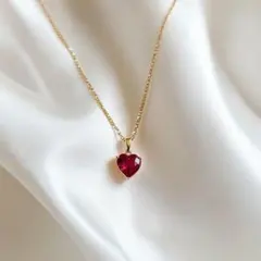 ハート型ルビーネックレスです。こちらは参考用となります。