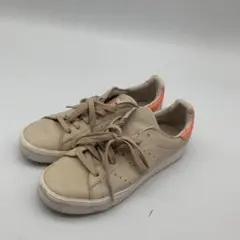 Item thumbnail for item 0392884c-9c7f-40cd-b91c-35c183f39d8c