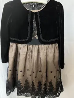 新品　半額以下！BeBe べべ　ワンピース　110 ボレロ　ベルベット調