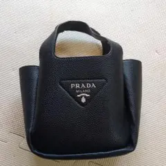 PRADA ノベルティ黒 レザーハンドバッグ