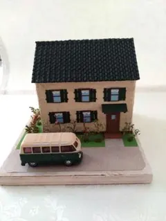 Item thumbnail for item bf4d0942-d1c0-4b84-92e9-7f4950bfc85d