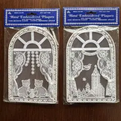 窓につける飾り　レース　ベルギー製　猫刺繍　鳥刺繍　2枚