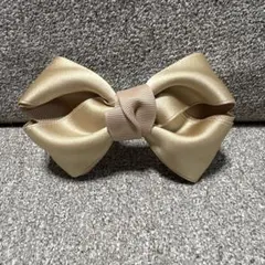 リボン バレッタ ヘアクリップ ベージュ