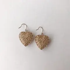 【新品】ドイツ製クリスタルハート ゴールド ピアス