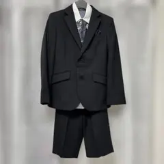 黒フォーマルスーツセット（チェックシャツ付き）クリーニング済