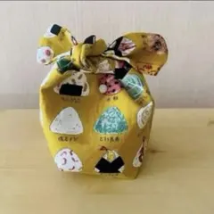 マスタード色　⑥おにぎり柄　ハンドメイド　おにぎり入れ　ポーチ　ランチ