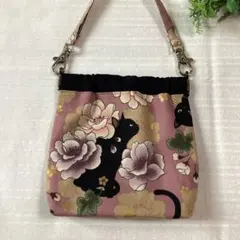 バネポーチ　黒猫と牡丹　和柄　ハンドメイド　ミニバッグ　猫　ねこ　ネコ