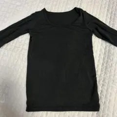 UNIQLO HEATTECH ブラック 長袖Tシャツ 100