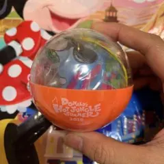 ビーチボール風キーチェーン　ミッキー