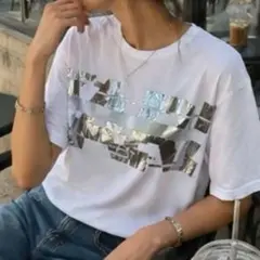 KARL LAGERFELDグラフィックTシャツホワイト綿100メタリックロゴのサムネイル