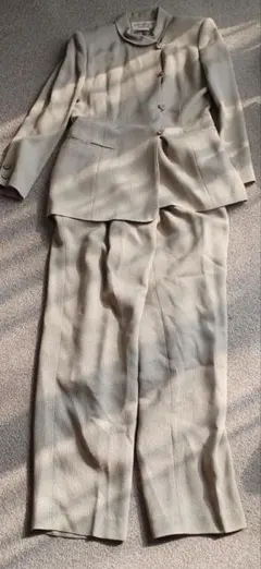 VINO-VIOLÉTTA ベージュ パンツセットアップパンツスーツ　昭和レトロ