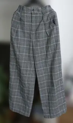 GU チェック柄 ワイドパンツ　Sサイズ