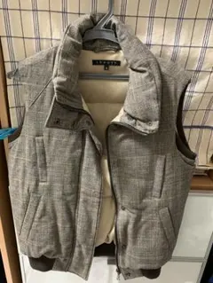 【値下げしました】ダウンベストのサムネイル