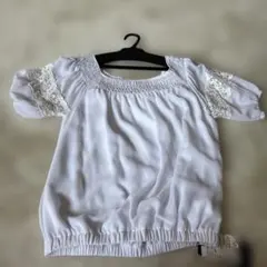 CECIL McBEE セシルマクビー　ホワイト フリル袖 ブラウス Mサイズ