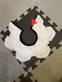 マールマール　刺繍入り　ホワイトスタイ　よだれかけ　刺繍　リボン　女の子　360