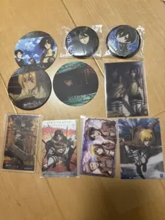 進撃の巨人 缶バッジ 、カードセット