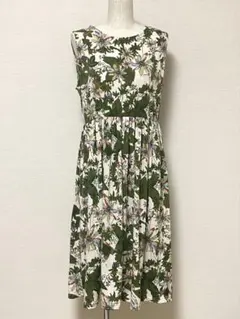 ボタニカル柄 ワンピース レディース ゆったり ノースリーブ 花柄 新品 総柄