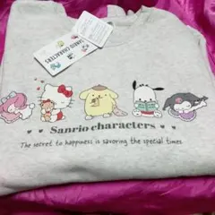 サンリオ　サンリオキャラクタートレーナー　裏起毛　長袖