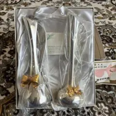 DADA 金色リボン付き金属製花器　新古品未使用一輪挿しデザイン違い2個セット