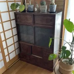 レトロ】古家具 和箪笥 茶箪笥 富士山透かし彫り 昭和レトロ - メルカリ