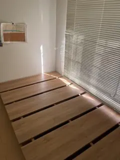 【直接取引】大阪　LOWYA 木目調ローベッド シャビーナチュラル　シングル