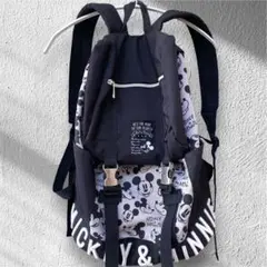 ミッキー＆ミニー　リュック バックパック　ポケット多め　大容量　黒　ディズニー