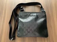 GUCCI ブラック ナイロン ショルダーバッグ　インプリメ　斜めがけ　マチなし