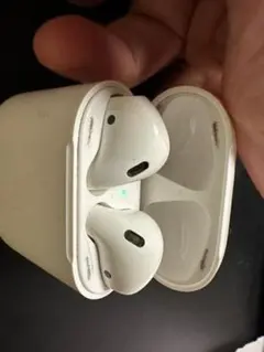 Apple AirPods 本体 第2世代 ワイヤレスイヤホンのサムネイル