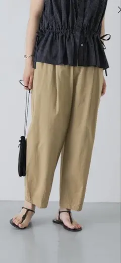 かぐれパンツ コットンクロップドパンツ オフホワイト - メルカリ
