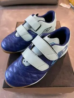 サッカーシューズ アンブロ トレーニングシューズ17cm 【新品未使用・訳アリ】