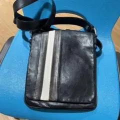 Bally ショルダーバック　本革のサムネイル