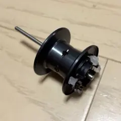 24カルカッタコンクエスト31HG純正スプール ゴールドワークス遠投式