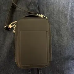 ZARA ショルダーバッグのサムネイル