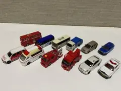 トミカ12台まとめ売り
