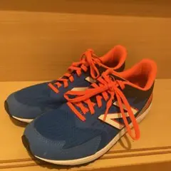 New Balance HANZO キッズスニーカー 青/オレンジ　22cm
