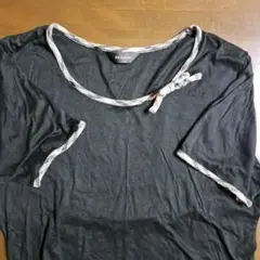 INGEBORG ブラック Tシャツ 半袖