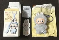 【C】POPMARTイニシャルラブブPIN FOR LOVE