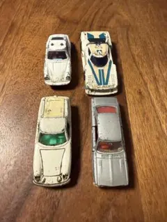 トミカ ミニカーなどまとめ売り 4台