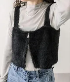 mystic シャギーニットビスチェ