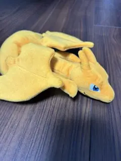 ポケモン　リザードンぬいぐるみ